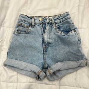 Cotton On denim shorts – size 2